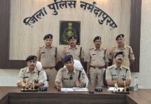शिवपुरी थाना क्षेत्र में हत्या कर फरार ईनामी आरोपी पुलिस की गिरफ्त में, पुलिस अधीक्षक ने की प्रेसवार्ता